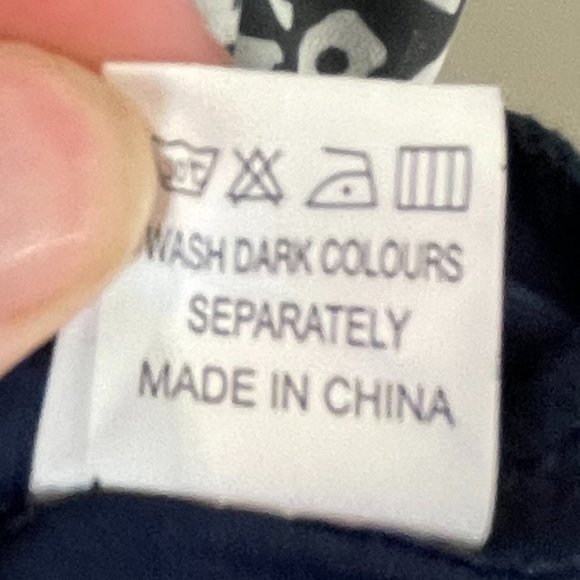 OUNAYA | Gray and White Leopard Print Top with Flutter Sleeves | Size 10/XL - Picture 8 of 10